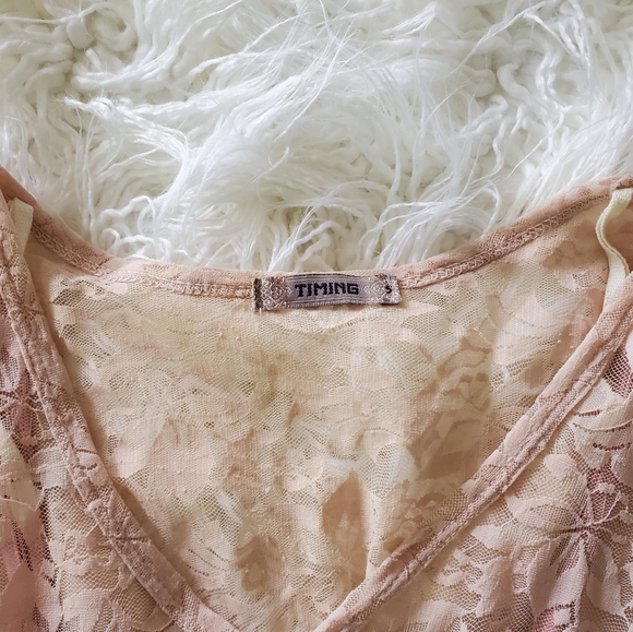 timing mauve lace shirt - Picture 2 of 4